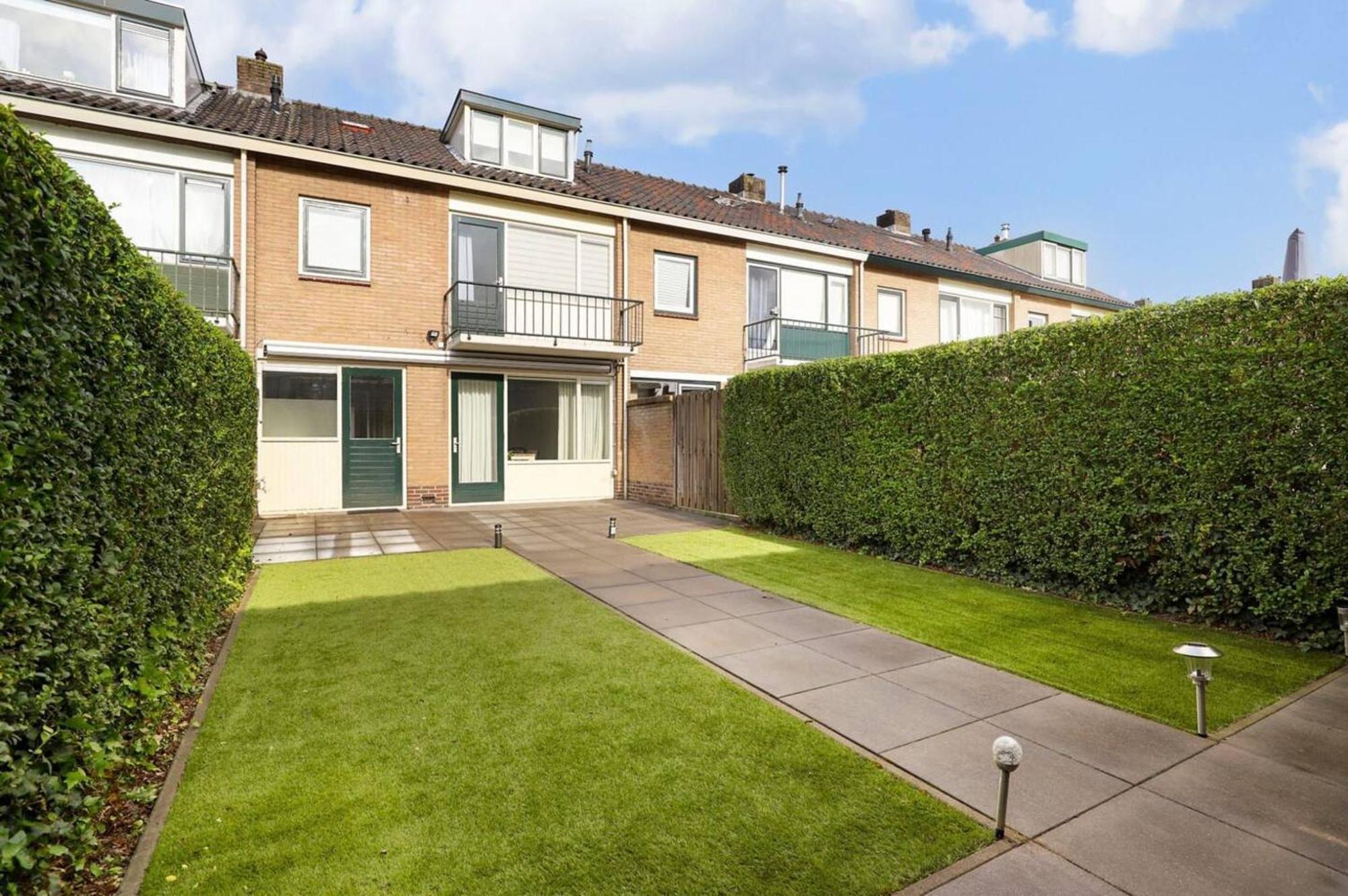 Apeldoorn- Ruime Eengezinswoning Met 5 Slaapkamers ภายนอก รูปภาพ